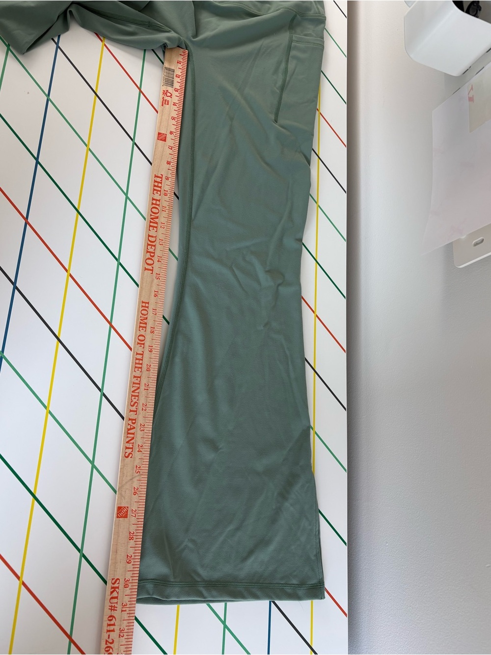 Blogilates Green High-Waist Flare Leggings XL EUC Yoga Minimalist Clean Girl - Picture 7 of 10